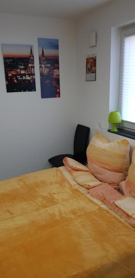 Klein Und Fein Apartment Erftstadt Bagian luar foto