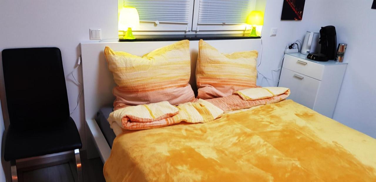 Klein Und Fein Apartment Erftstadt Bagian luar foto