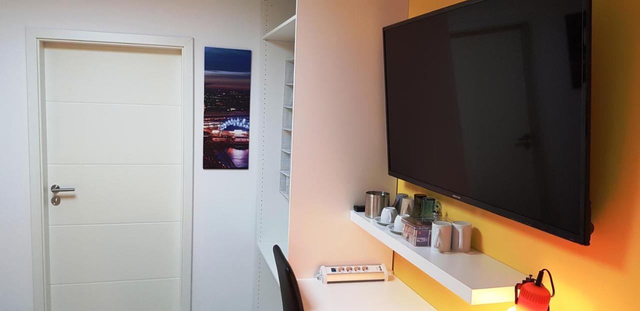 Klein Und Fein Apartment Erftstadt Bagian luar foto